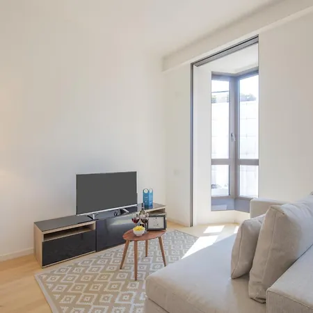 Sweett - Tower Apartment *